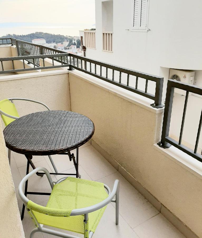 Apartments Akmadzic Makarska Exterior foto